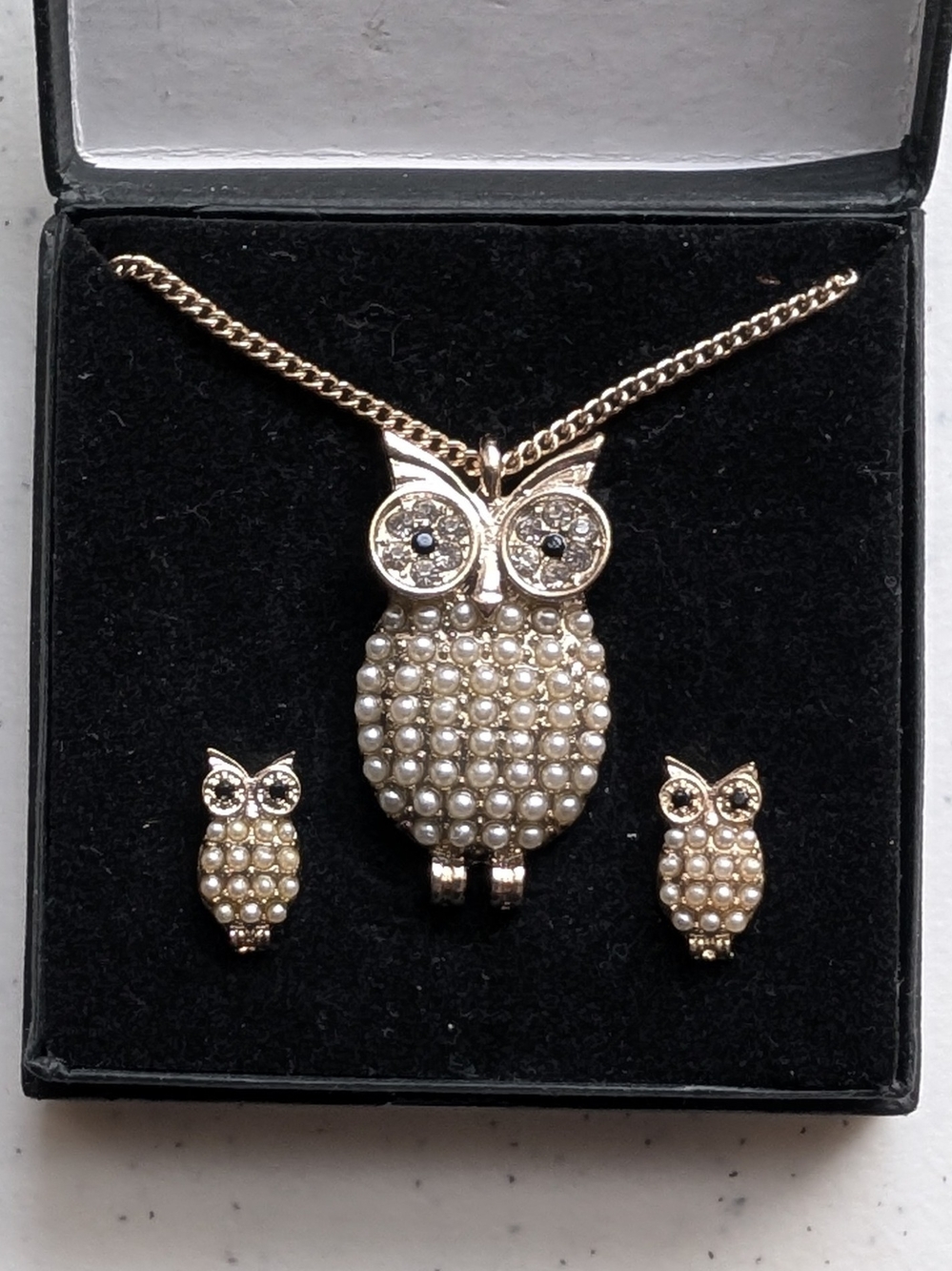 Retro Rhinestone Silver-Tone Faux Pearl Owl Necklace & Earring Set 20 Inch
